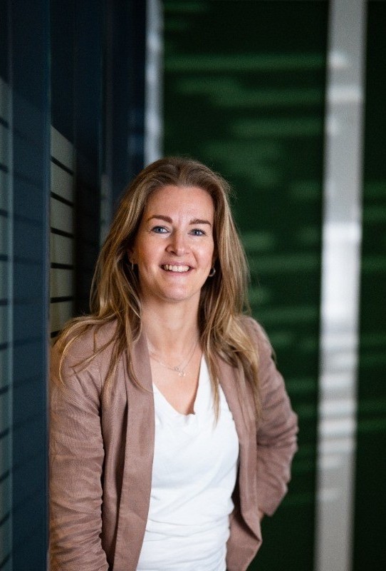 Sharon  Rechterschot AA